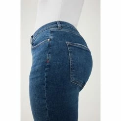 Warp + Weft MAB Plus - Slim Straight Jeans - Skylark Denim -Druthers Shop unnamed file 158