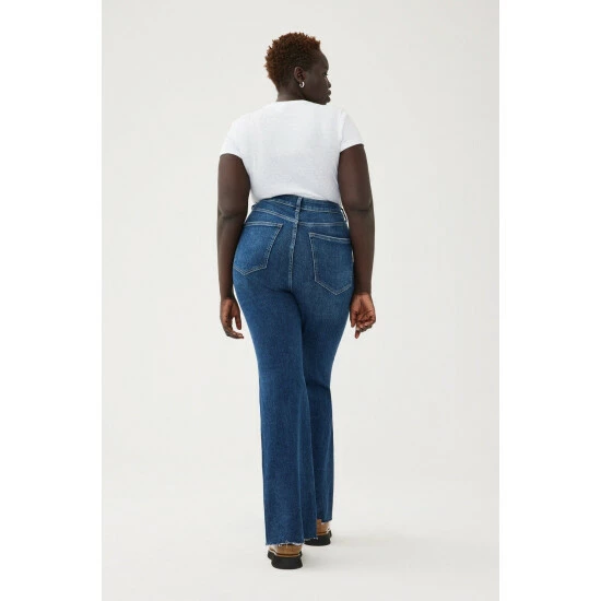 Warp + Weft Mia Plus - High Rise Flare Jeans - Seaborn Jeans & Denim 5 Warp + Weft Mia Plus - High Rise Flare Jeans - Seaborn Jeans & Denim - Image 3