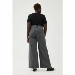 Warp + Weft NCE Plus Wide Leg Jeans - Gris Jeans & Denim -Druthers Shop unnamed file 390