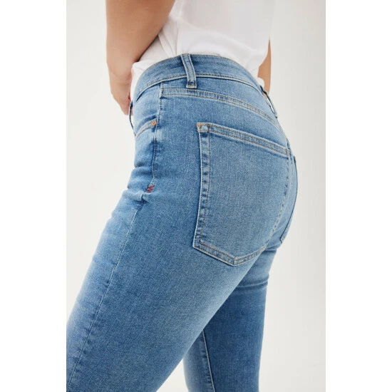 Warp + Weft MXP - High Rise Jean - Nervis Jeans & Denim 7 Warp + Weft MXP - High Rise Jean - Nervis Jeans & Denim - Image 5