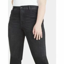 Warp + Weft CDG Plus Size Vintage High Rise Straight - Whisper Denim -Druthers Shop unnamed file 765