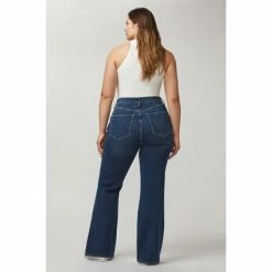 Warp + Weft MIA Plus - High Rise Flare Jeans, Summertime Denim -Druthers Shop unnamed file 856